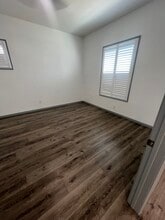 1023 E 27th St in Los Angeles, CA - Building Photo - Building Photo
