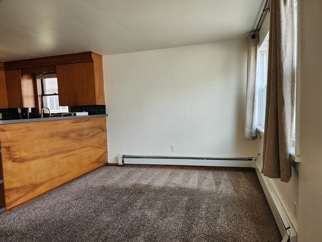 418 Sherry St in Neenah, WI - Building Photo - Building Photo