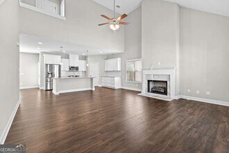 517 Lago Ct in Lagrange, GA - Building Photo - Building Photo