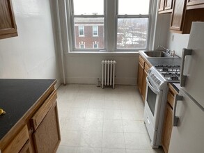 1845 Commonwealth Ave, Unit 29 in Boston, MA - Foto de edificio - Building Photo