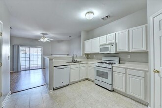 3265 Hidden Cove Cir NW, Unit 02625079 in Peachtree Corners, GA - Building Photo - Building Photo