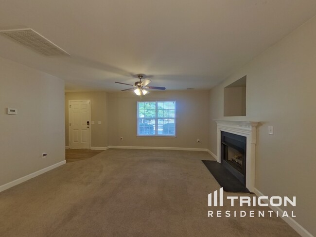 2425 Reid Oaks Dr in Charlotte, NC - Building Photo - Building Photo