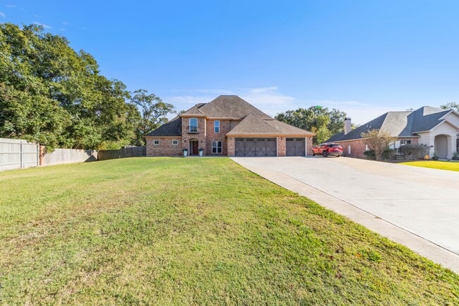 213 E Peck Blvd in Lafayette, LA - Building Photo - Building Photo