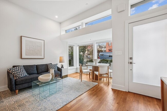 1102 T St NW in Washington, DC - Building Photo - Building Photo