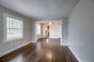 3914 Jackson Ave in Kansas City, MO - Building Photo - Building Photo