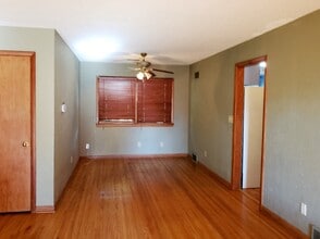 563 S Kokomo Ave in Derby, KS - Building Photo - Building Photo