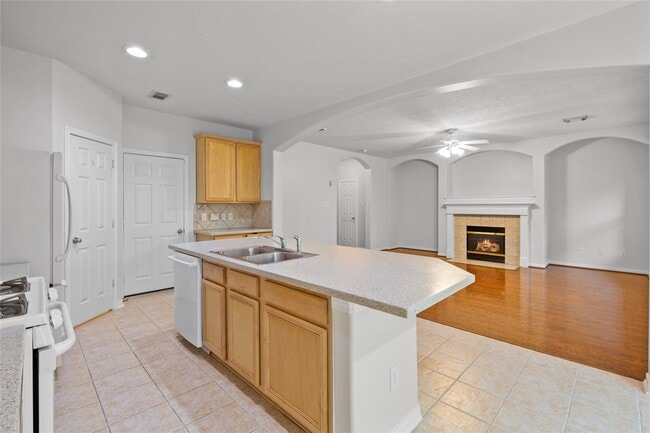 property at 107 W Burberry Cir