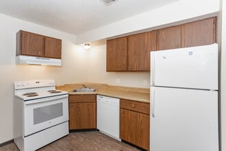 The Reserve at Millcreek in Erie, PA - Building Photo - Interior Photo