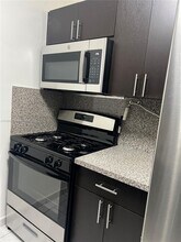 4655 Palm Ave in Hialeah, FL - Building Photo - Building Photo