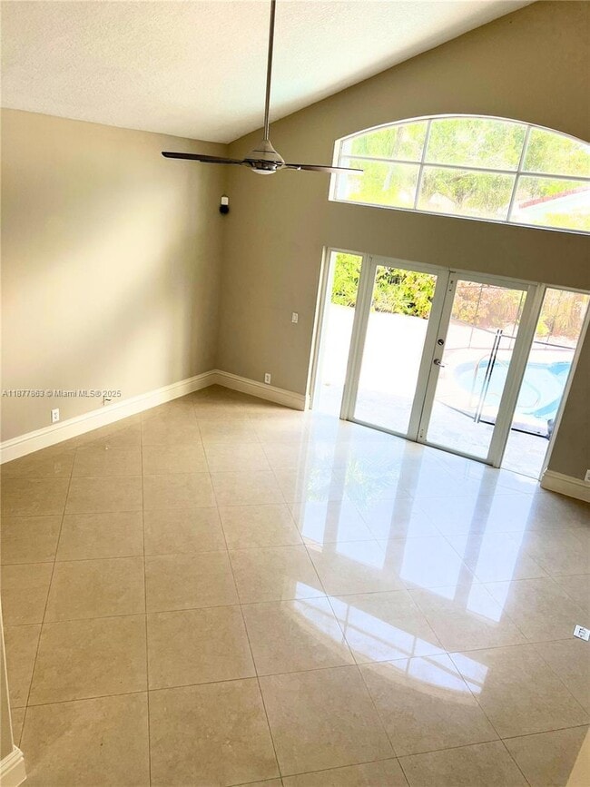 3381 SW 51st St in Fort Lauderdale, FL - Building Photo - Building Photo