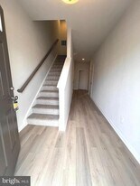 102 FLAXEN MANE Ct in Stephenson, VA - Building Photo