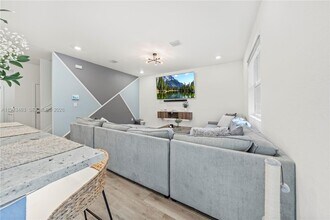 818 SE 17th St in Homestead, FL - Building Photo - Building Photo