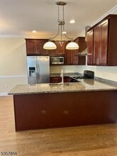 1 Elizabeth St in Raritan, NJ - Building Photo - Building Photo