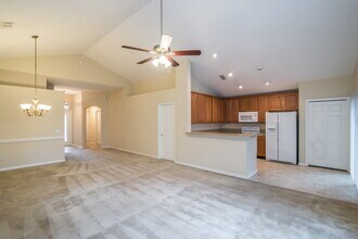 1723 Rustling Dr in Fleming Island, FL - Building Photo - Building Photo
