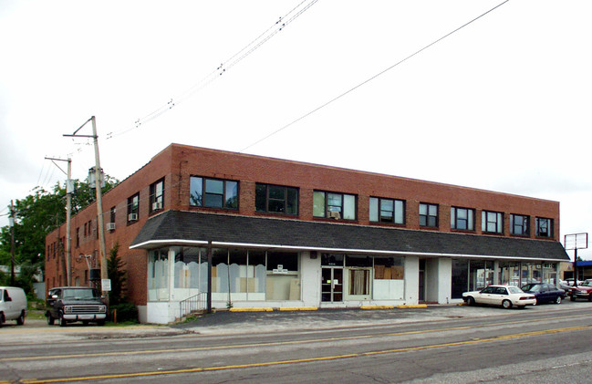 8816-8822 Gravois Rd in Affton, MO - Building Photo - Other