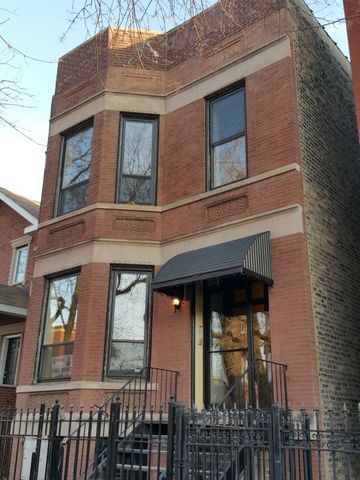 property at 1803 W Superior St