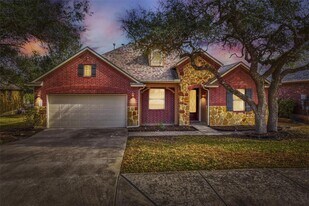 5013 Pyrenees Pass in Austin, TX - Building Photo