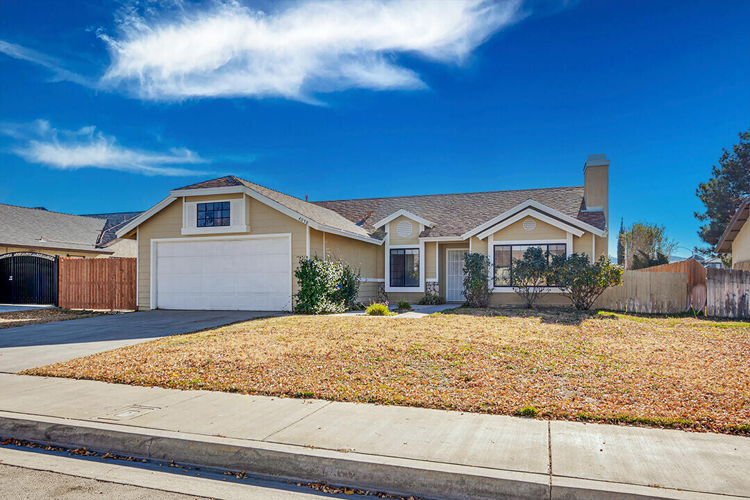 4058 Saddleback Rd in Palmdale, CA - Building Photo