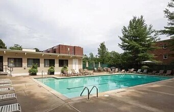 57 Broadlawn Park in Boston College, MA - Building Photo - Building Photo