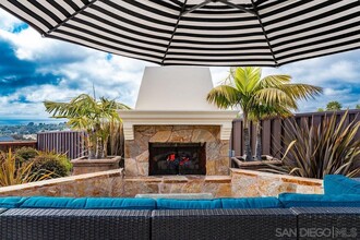 604 Camino De Orchidia in Encinitas, CA - Building Photo - Building Photo