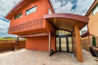 157 W Leucadia Blvd in Encinitas, CA - Building Photo - Building Photo