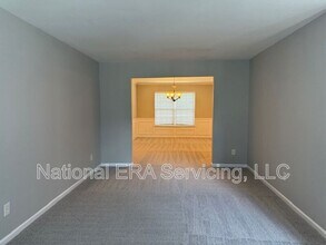 1111 Oak Hollow Ct in Hampton, GA - Building Photo - Building Photo