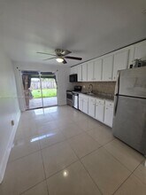 5911 N Farragut Dr in Hollywood, FL - Building Photo - Building Photo