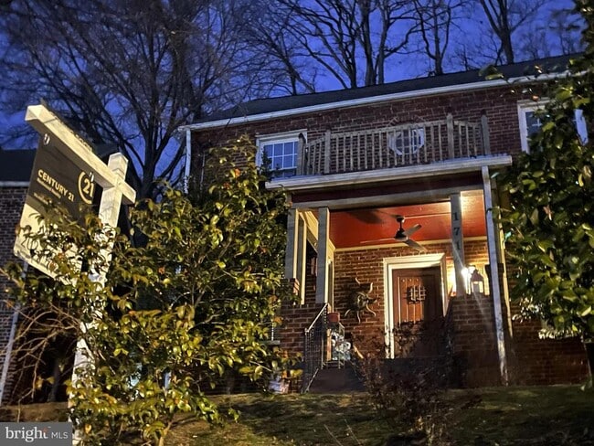 1714 33rd Pl SE in Washington, DC - Building Photo - Building Photo