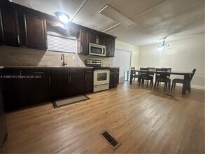 3082 Hibiscus Cir in West Palm Beach, FL - Building Photo - Building Photo