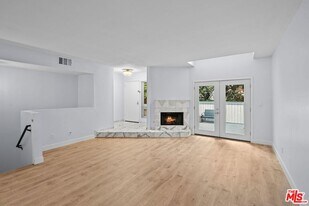 7904 Topanga Canyon Blvd, Unit J158 in Los Angeles, CA - Building Photo