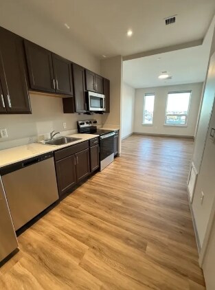 957 Tremont St, Unit R1 in Boston, MA - Foto de edificio - Building Photo