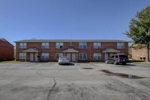 812 Golf View Pl in Clarksville, TN - Building Photo