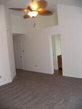 21631 Nottinghill Dr in Spring, TX - Building Photo - Building Photo