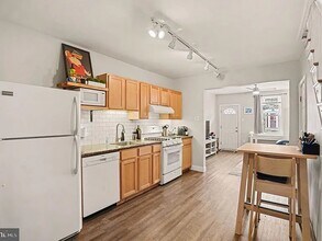 115 Hermit St in Philadelphia, PA - Foto de edificio - Building Photo