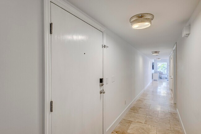 296 Cypress Point Dr in Palm Beach Gardens, FL - Building Photo - Building Photo