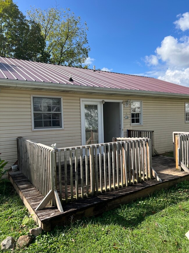 414 S Lynn Ave in Elizabethton, TN - Building Photo - Building Photo