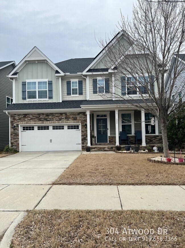 304 Atwood Dr in Holly Springs, NC - Building Photo - Building Photo