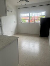 7804 SW 21st Terrace in Miami, FL - Building Photo - Building Photo