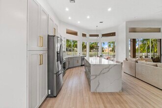 15621 Latina Pl in Wellington, FL - Building Photo - Building Photo