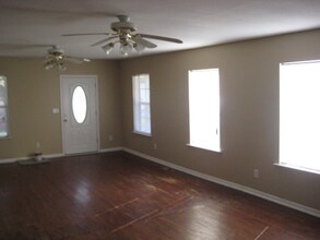 3307 Clopton St SW in Huntsville, AL - Building Photo - Building Photo