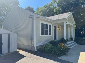 86 West St in Middleboro, MA - Building Photo - Building Photo
