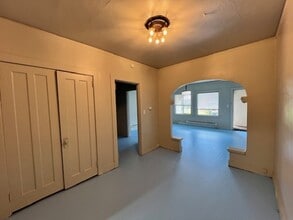 122 W 2nd St in Aberdeen, WA - Building Photo - Building Photo