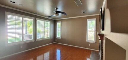 17686 Medley Ridge Dr in Santa Clarita, CA - Building Photo - Building Photo