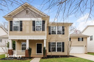 12641 Cross Dale Dr, Unit 139-139-308 in Huntersville, NC - Building Photo
