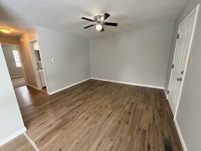 8395 Shell Ln NW in Ramsey, IN - Foto de edificio - Building Photo