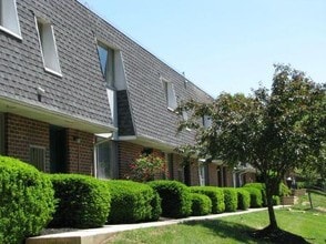 Park City South Apartments in Lancaster, PA - Building Photo - Building Photo