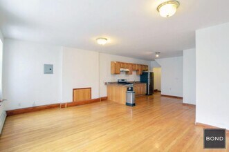 797 6th Ave in New York, NY - Building Photo - Building Photo