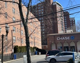 53 Prospect St, Unit 611 in Stamford, CT - Foto de edificio - Building Photo