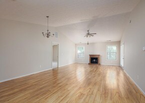 2116 Allegheny Way in Lexington, KY - Building Photo