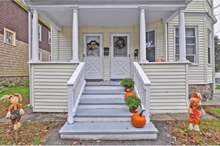 25 R Saunders St, Unit R in North Andover, MA - Building Photo